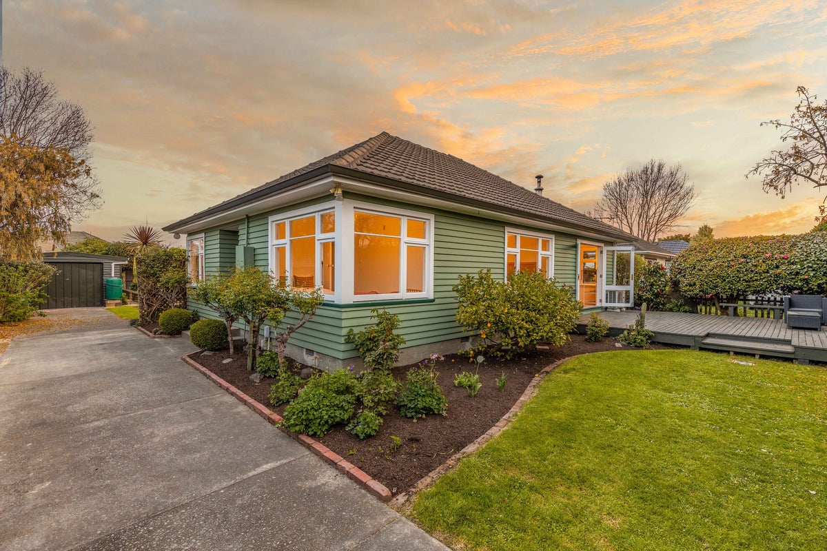 54 Glenfield Crescent, Mairehau, Christchurch - Carousel 1