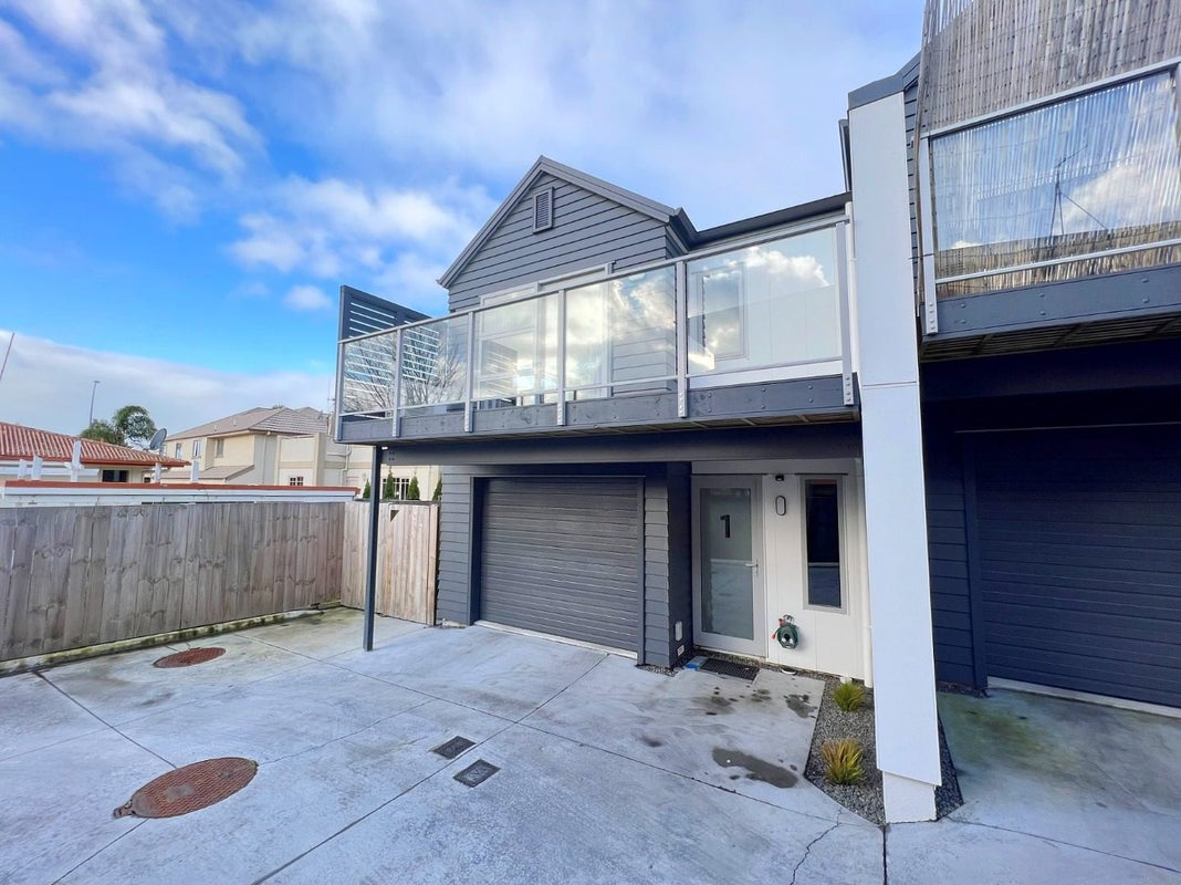 1/5 Teddy Street, Whitiora, Hamilton - Carousel 2