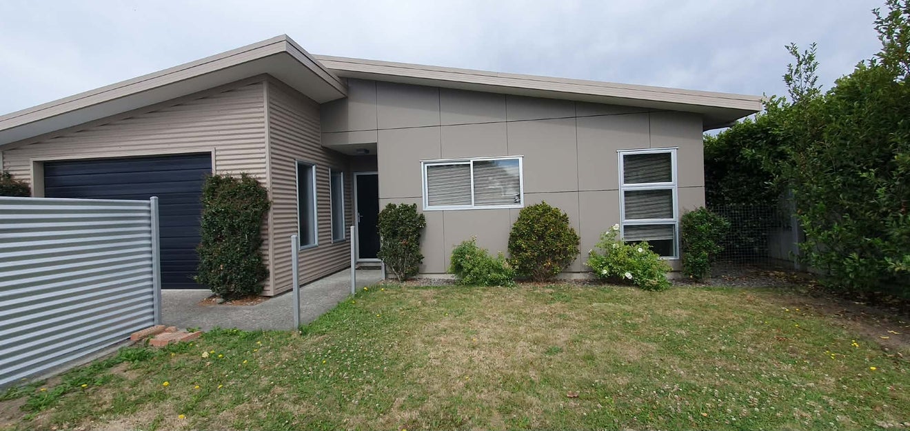 2 Carvell Street, Blenheim - Carousel 1