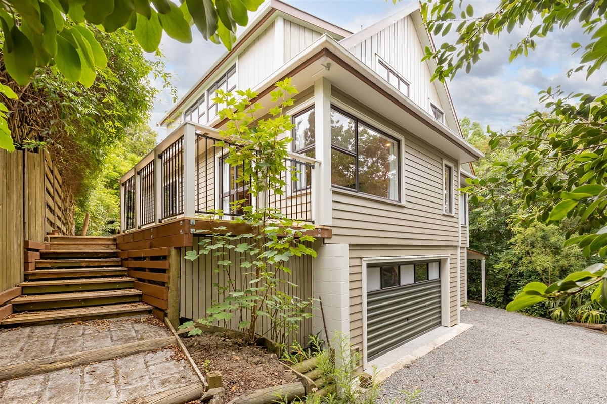 24 Titoki Street, Lansdowne, Masterton - Carousel 1