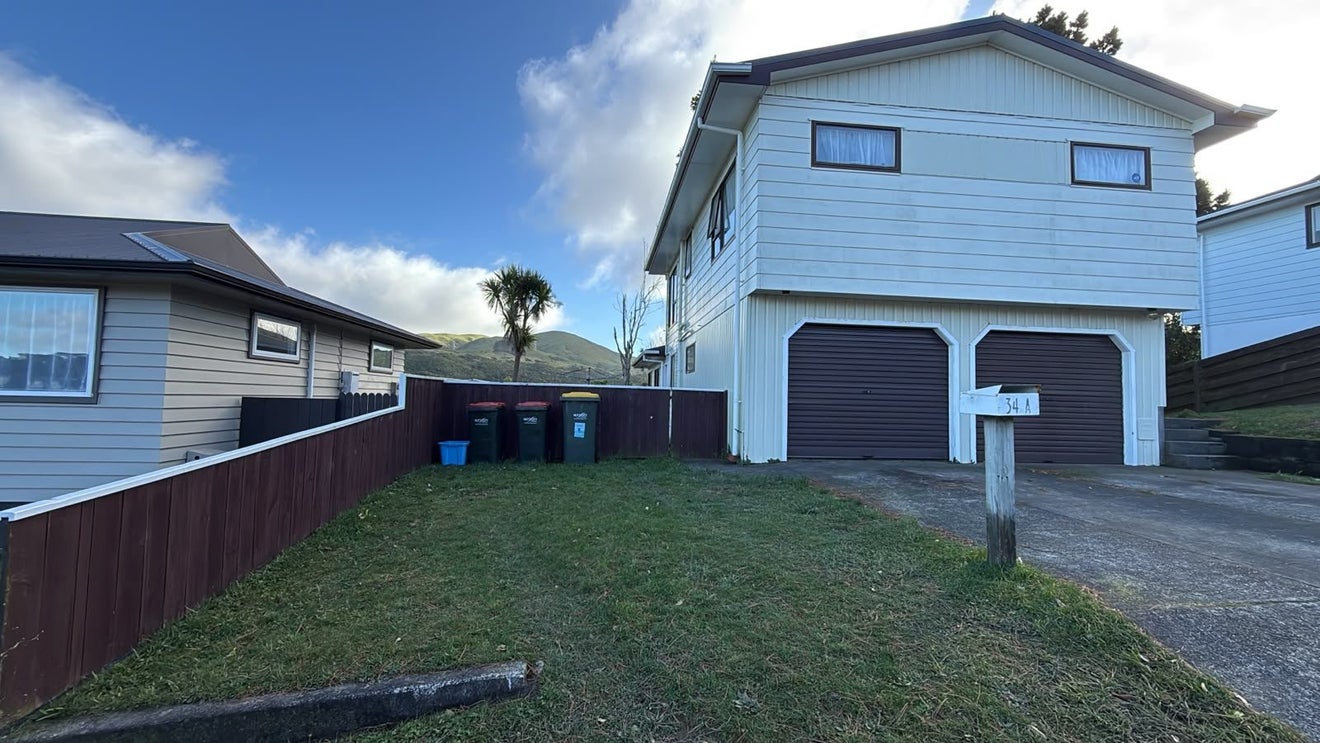 34 Timaru Grove, Kelson, Lower Hutt - Carousel 1