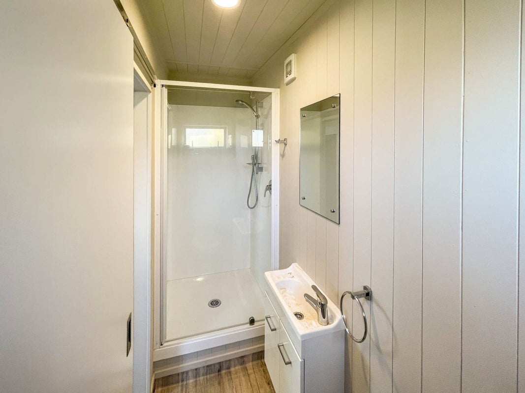 55 Taurus Crescent, Beach Haven, Auckland - Carousel 2