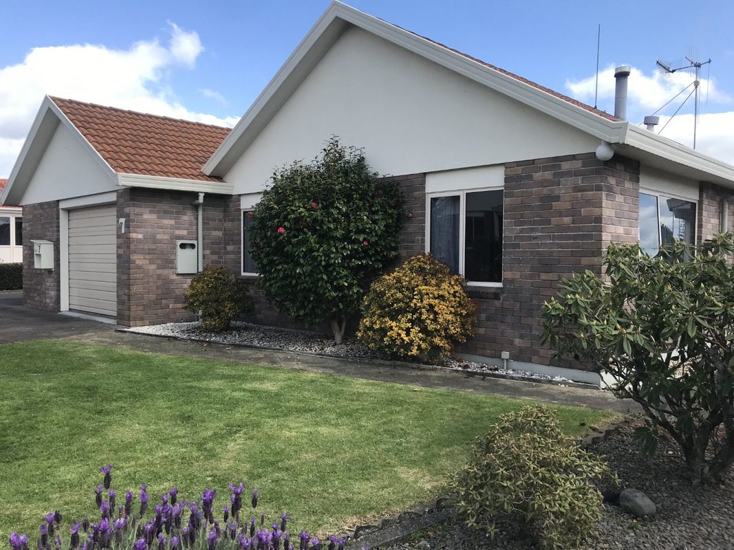 7 Jubilee Drive, Gate Pa, Tauranga - Carousel 2