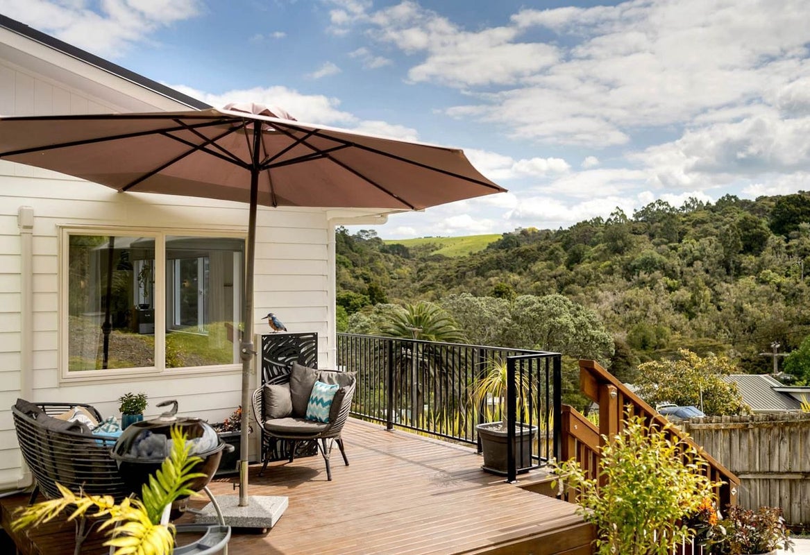 73 Carlton Crescent, Maraetai, Auckland - Carousel 1