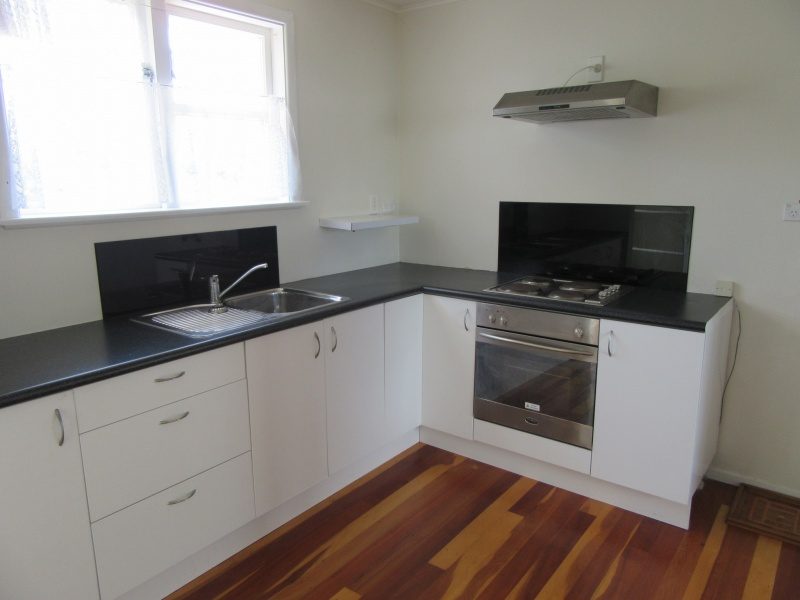 2/20 John Street, Trentham, Upper Hutt - Carousel 2