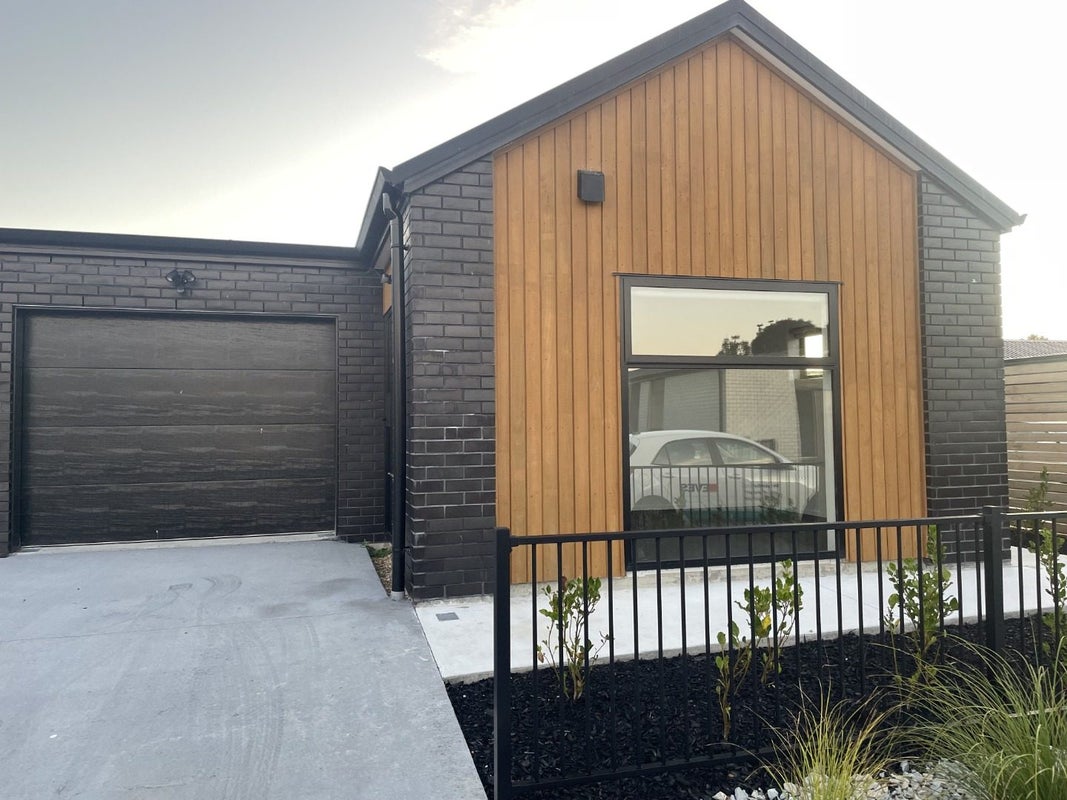 3 Ngarua Lane, Hamilton - Carousel 1