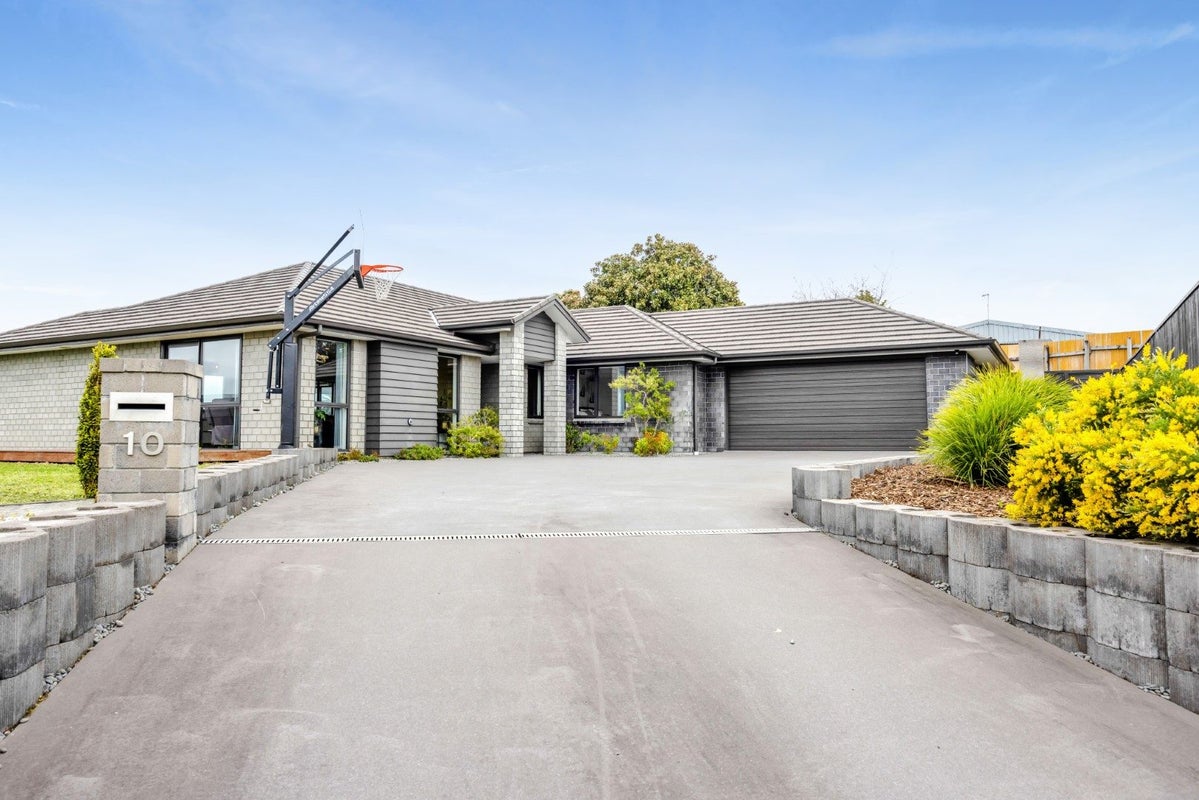 10 The Terrace, Bell Block, New Plymouth - Carousel 1