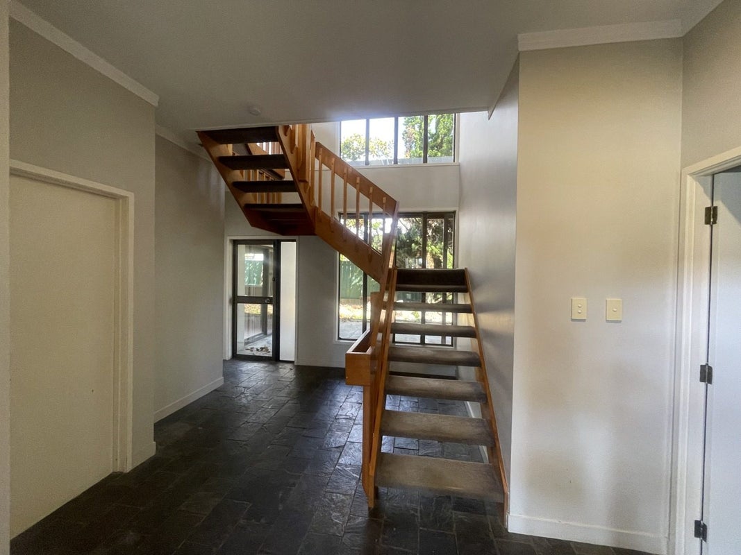 2A Kawau Road, Greenlane, Auckland - Carousel 2