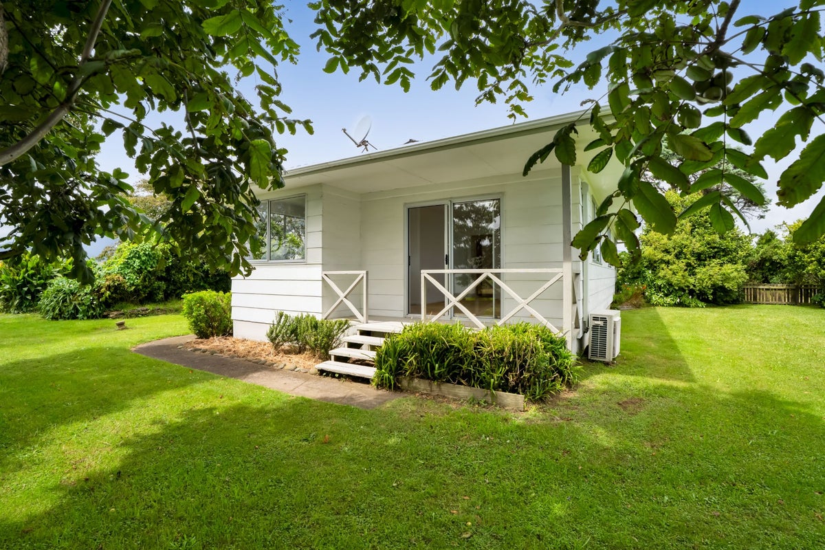 6 Leith Road, Okato, New Plymouth - Carousel 1