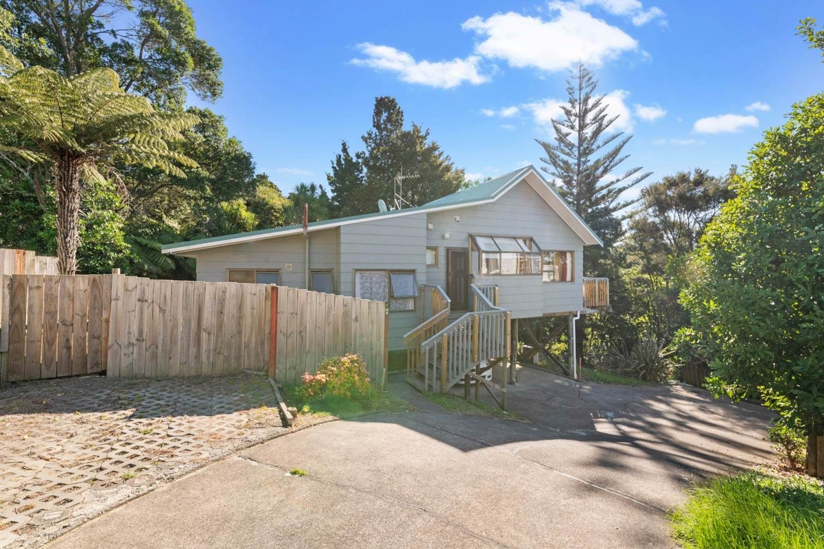 30 Verbena Road, Birkdale, Auckland - Carousel 1