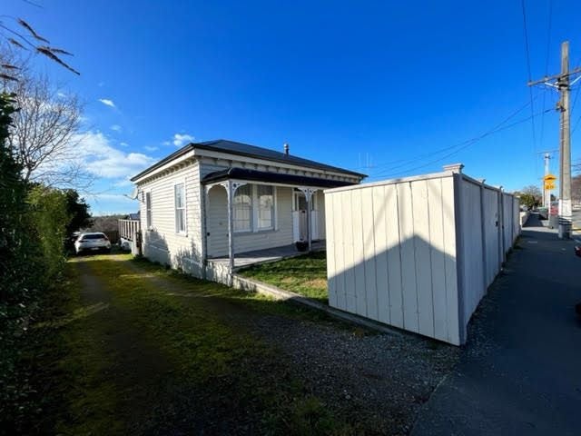 13 Oxford Street, West End, Timaru - Carousel 1