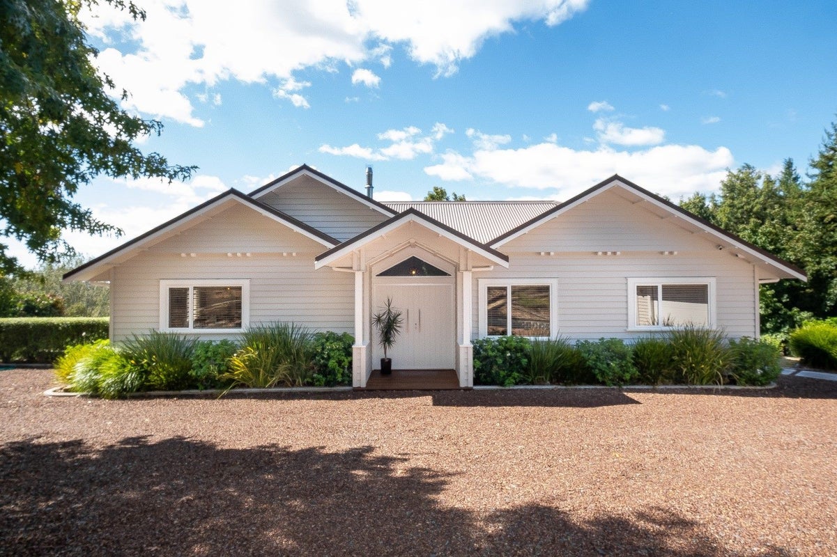 89 Enfield Drive, Pakipaki, Hastings - Carousel 1