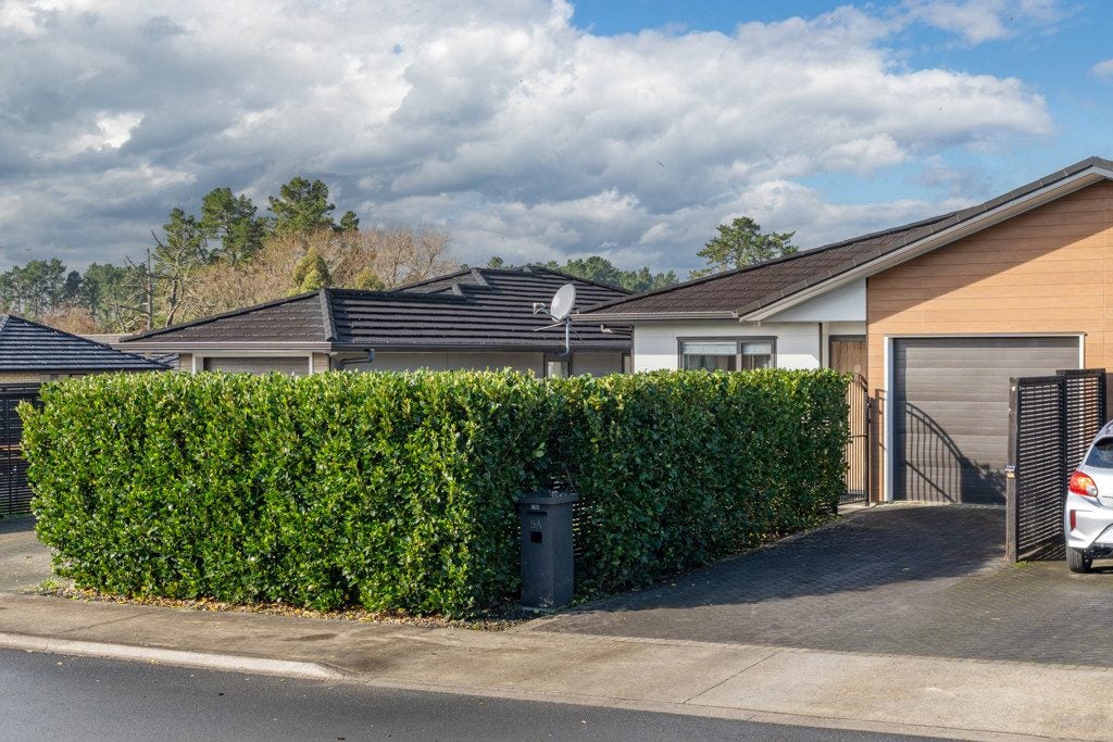 5A Yanicks Crescent, Fitzroy, Hamilton - Carousel 16