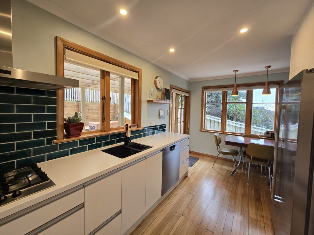 118 Rawhiti Road, Pukerua Bay, Porirua - Carousel 1