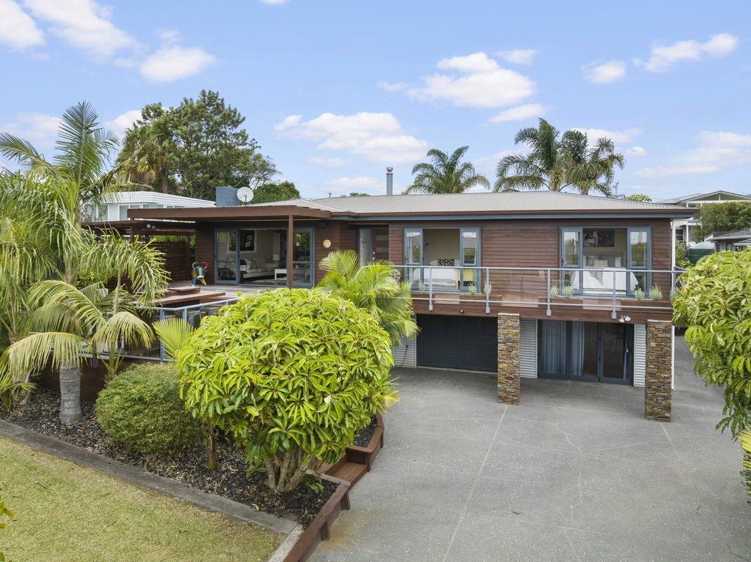 83 Beachlands Road, Beachlands, Auckland - Carousel 1