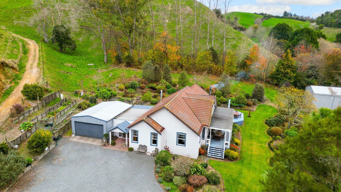 344 Galatos Road, Rotorua - Carousel 33
