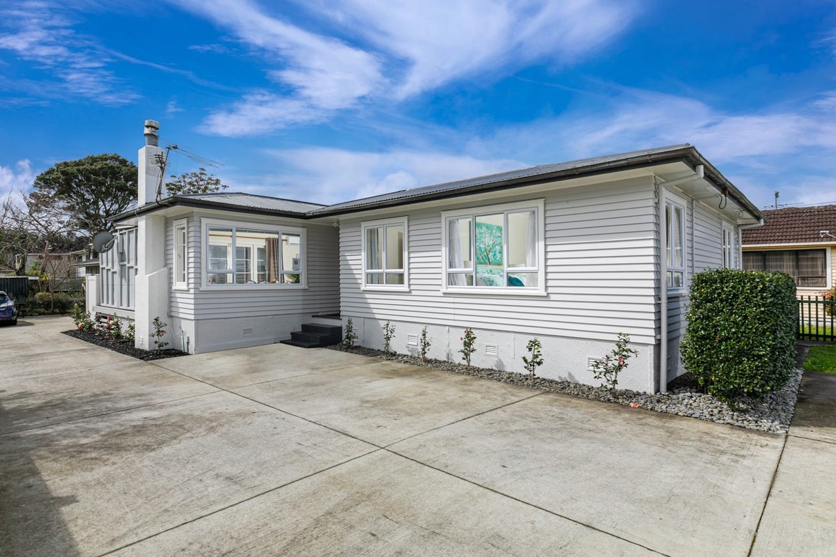 685 Swanson Road, Swanson, Auckland - Carousel 2