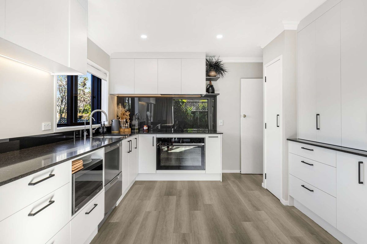 12 Black Street, Stoke, Nelson - Carousel 2