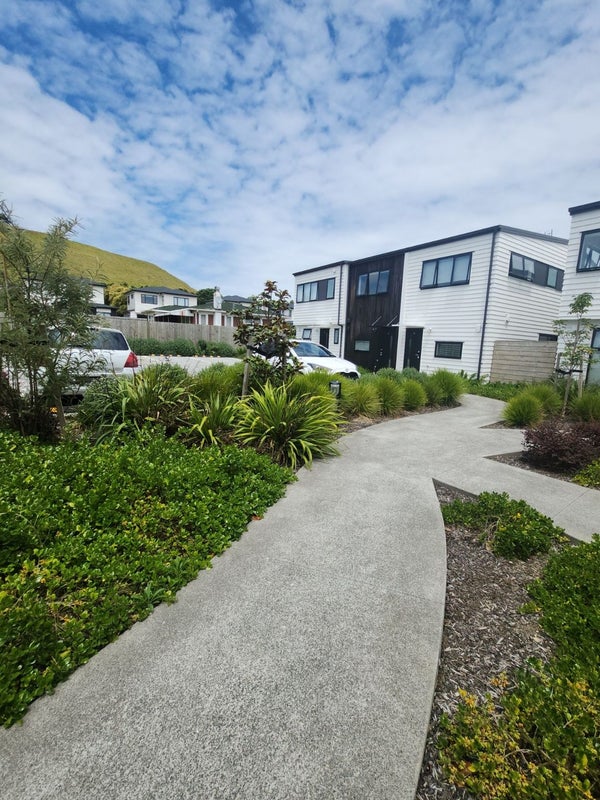 12 Whakahui Lane, Mangere Bridge, Auckland - Carousel 2