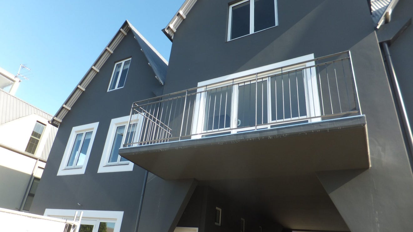 2/160 Salisbury Street, Christchurch Central, Christchurch - Carousel 1