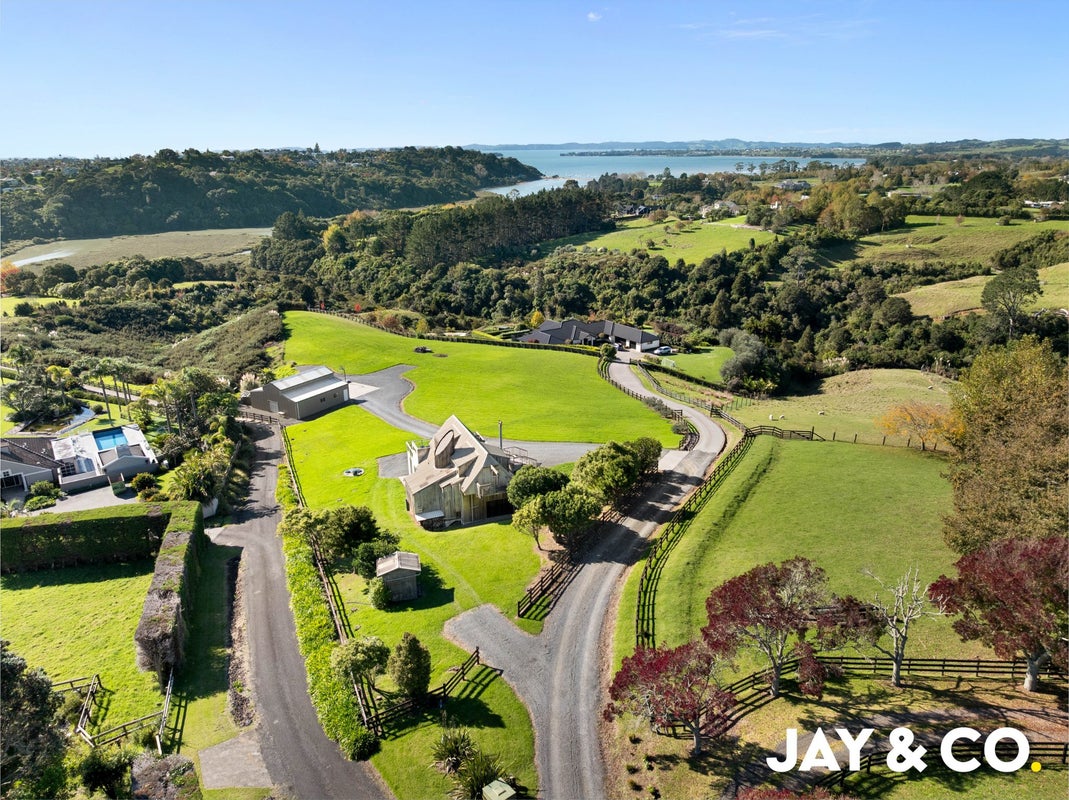 4 Birch Park Lane, Howick - Carousel 1