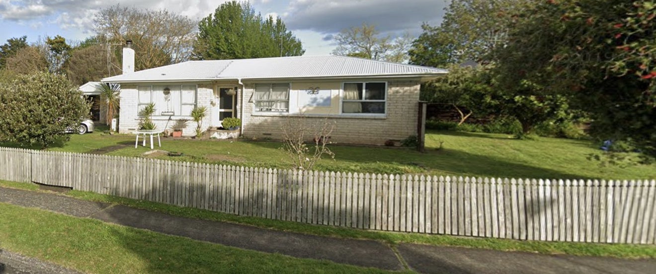 25 Patricia Avenue, Hamilton East, Hamilton - Carousel 1
