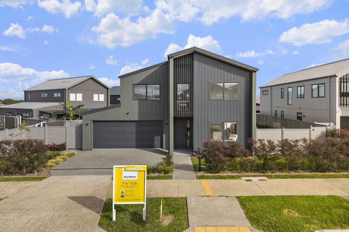 3 Aquamarine Road, Rosehill, Papakura - Carousel 38