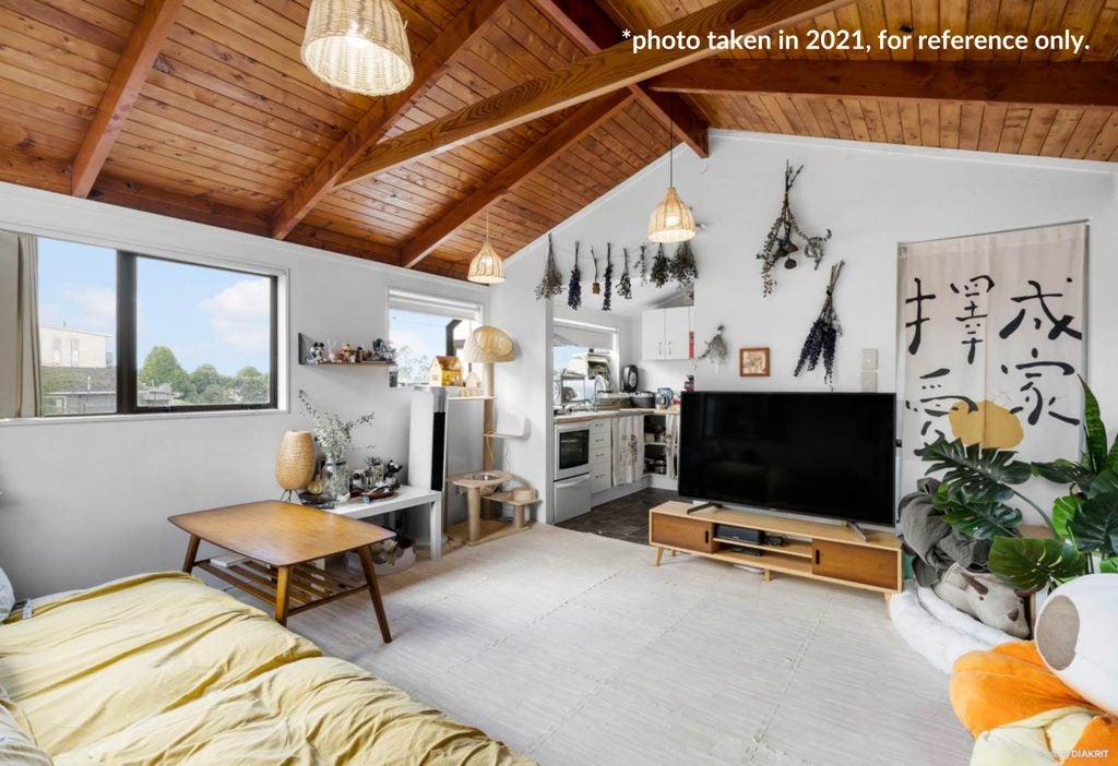 51A Sunset Road, Totara Vale, Auckland - Carousel 2