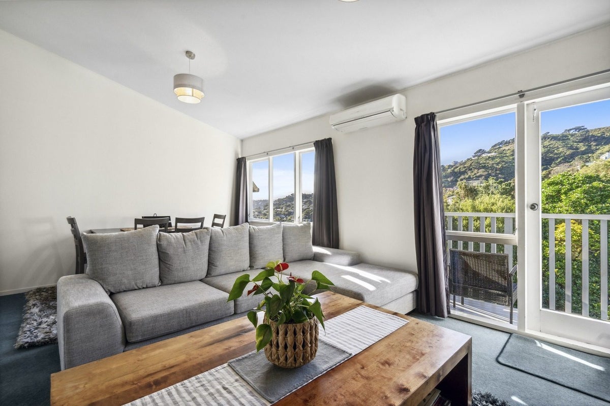 9 Hereford Street, Wilton, Wellington - Carousel 2