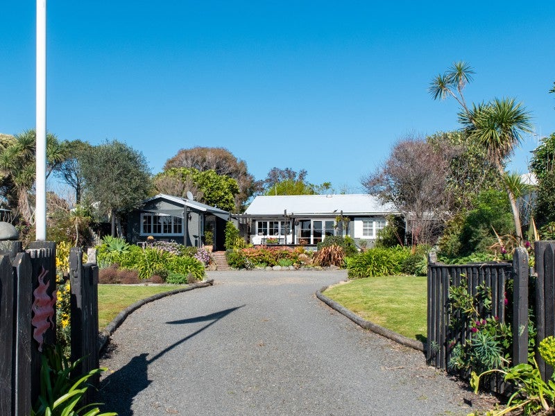 22 Wellwood Terrace, Te Awanga, Te Awanga - Carousel 1