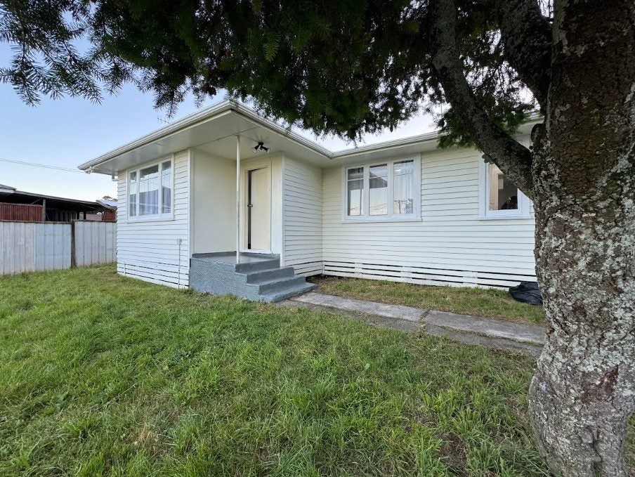 22 Bellingham Crescent, Fordlands, Rotorua - Carousel 1