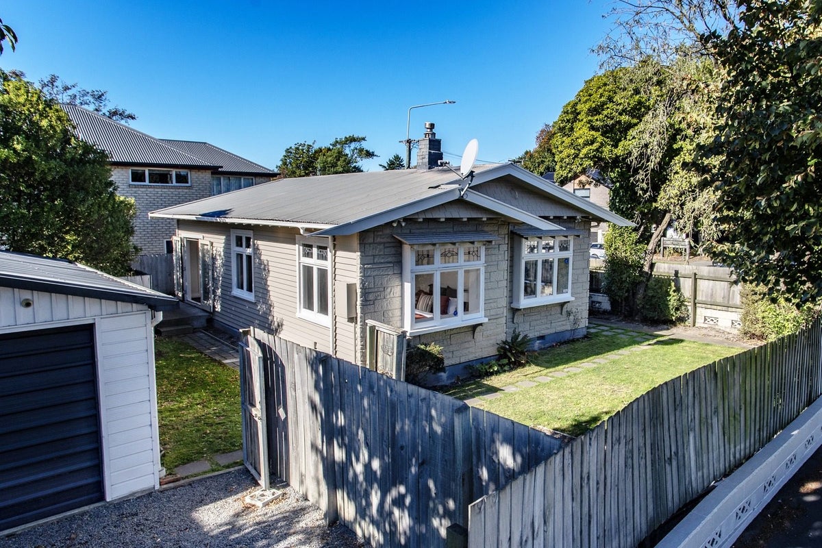 2 Browning Street, Sydenham, Christchurch - Carousel 1
