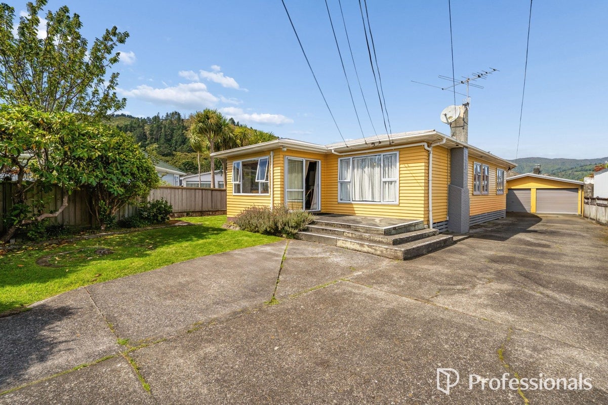 12 Miles Crescent, Wainuiomata, Lower Hutt - Carousel 25