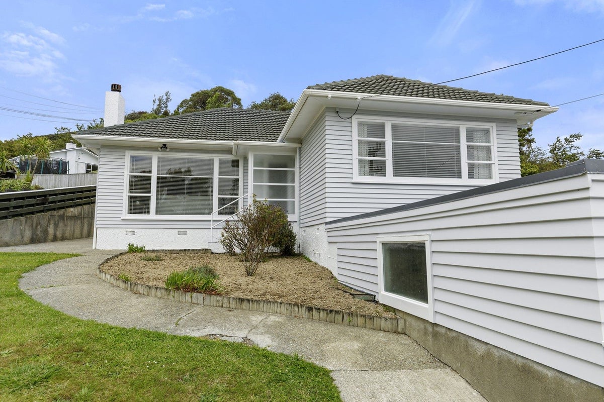 214 Waddington Drive, Naenae, Lower Hutt - Carousel 25