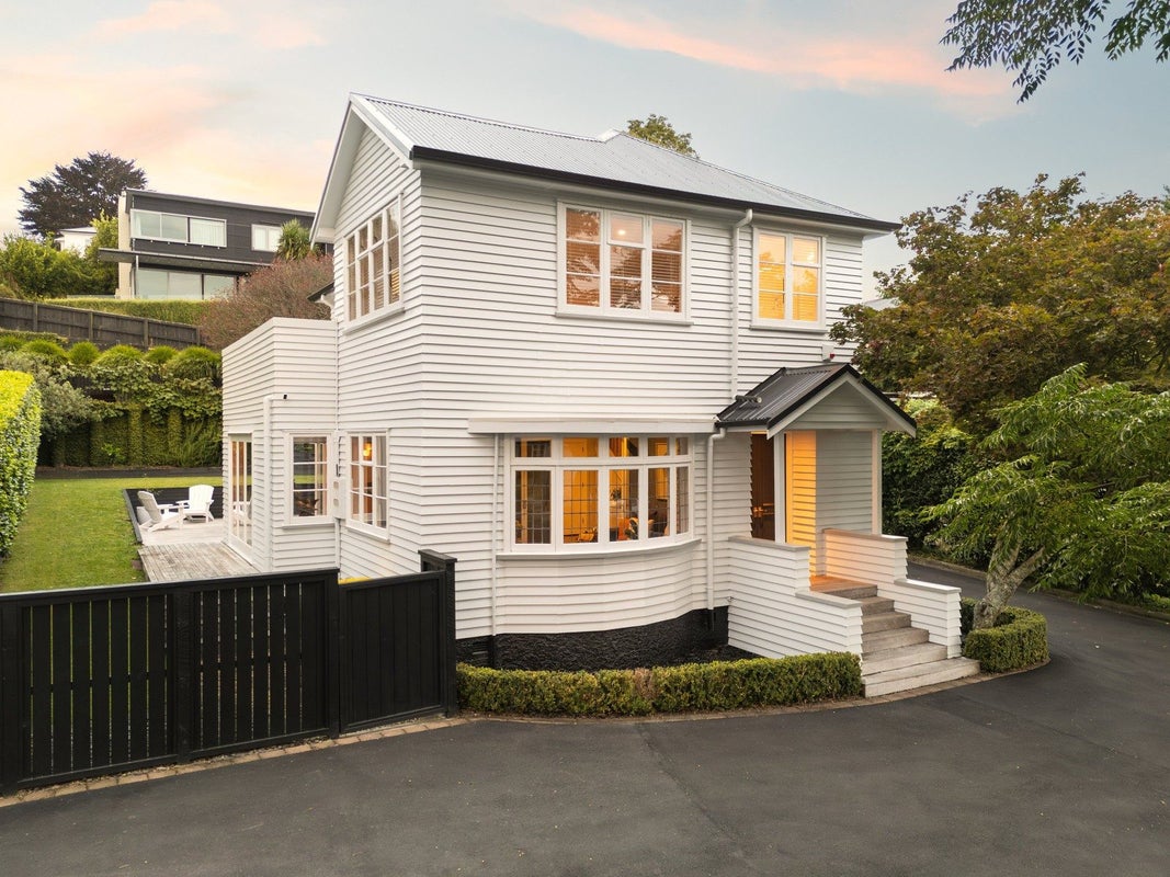 34 Banbury Crescent, Fairfield, Hamilton - Carousel 1