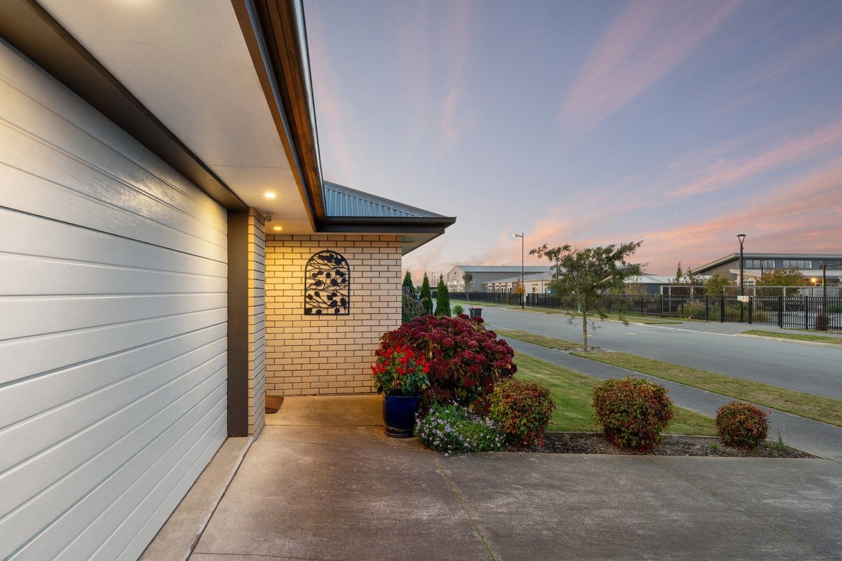12 Killarney Avenue, Halswell, Christchurch - Carousel 2