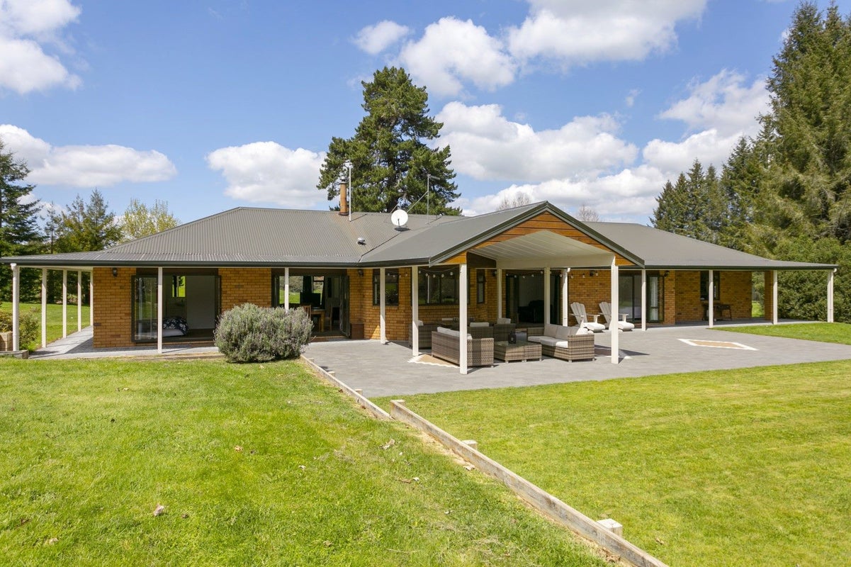 60 Palmer Mill Road, Wairakei, Taupo - Carousel 1