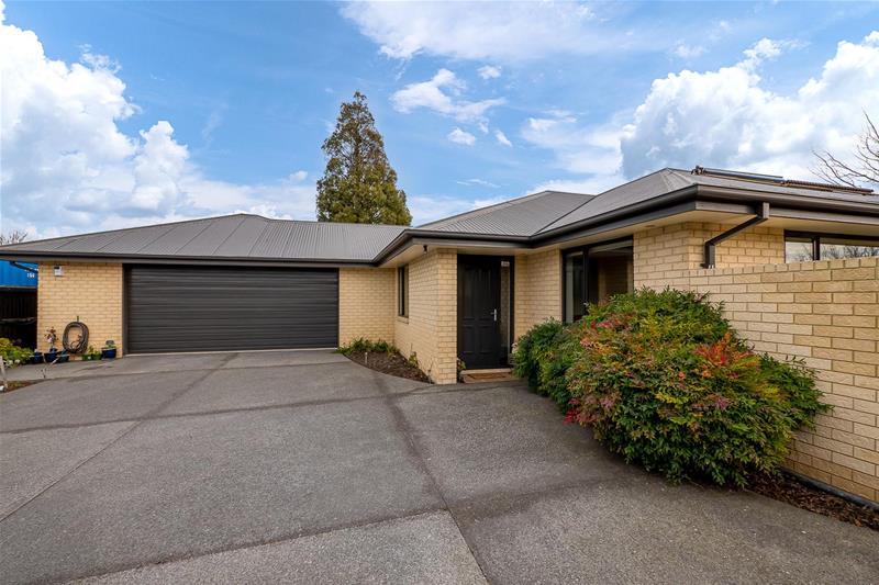27 Kingrove Street, Bishopdale, Christchurch - Carousel 1