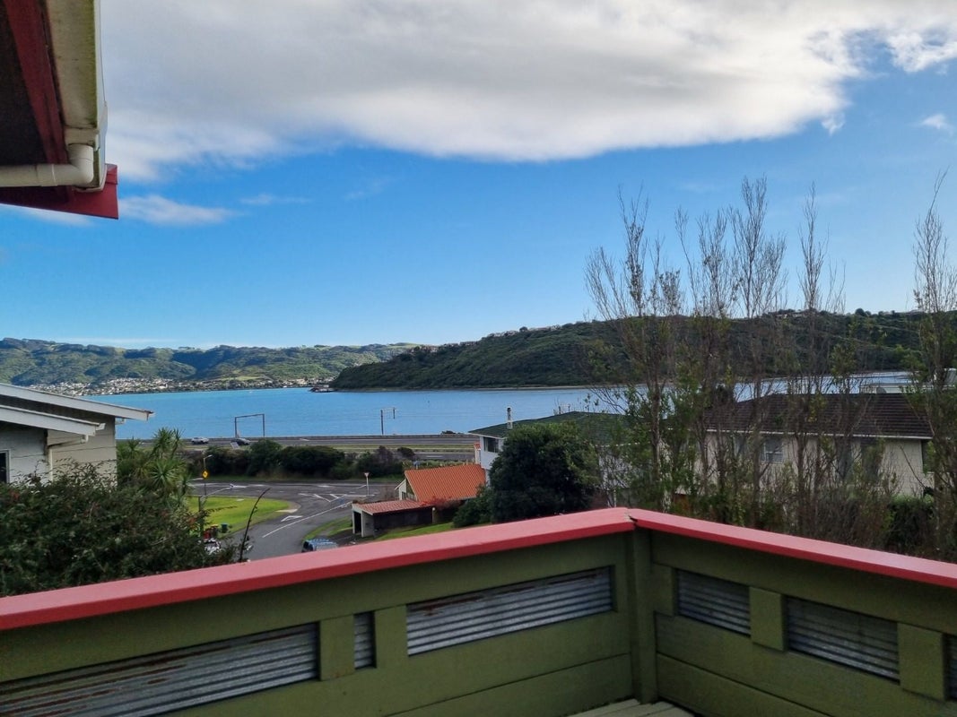 7 Brora Crescent, Papakowhai, Porirua - Carousel 9