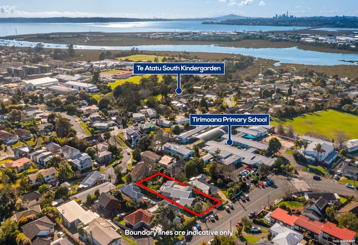 30 Kokiri Street, Te Atatu South, Auckland - Carousel 11