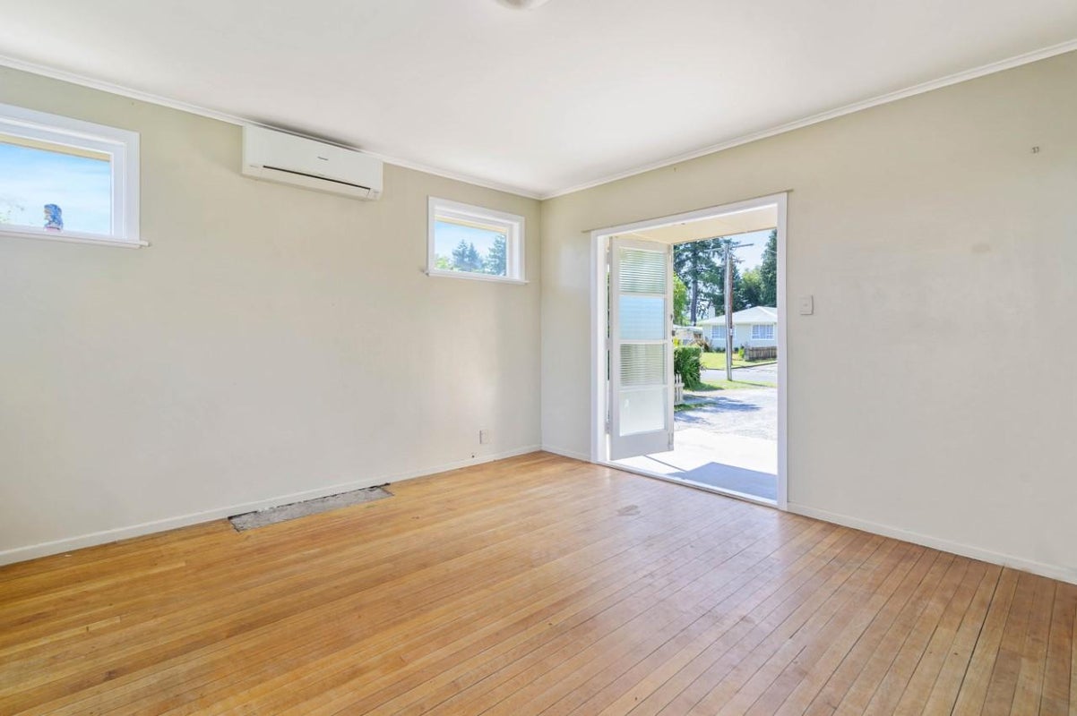 7 Werrina Crescent, Mangakakahi, Rotorua - Carousel 2
