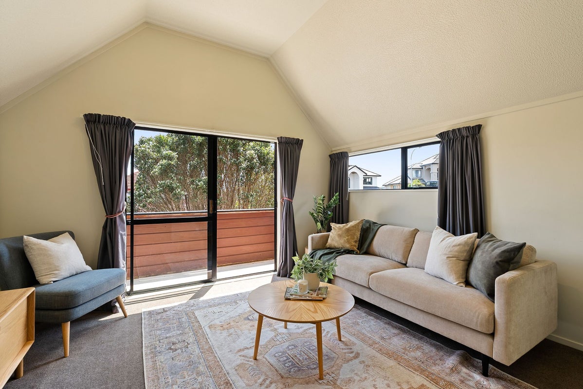 14B Landsdowne Terrace, Karori, Wellington - Carousel 21