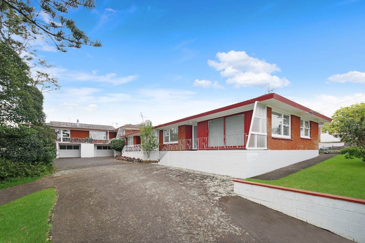 3/185 Campbell Road, Greenlane, Auckland - Carousel 1