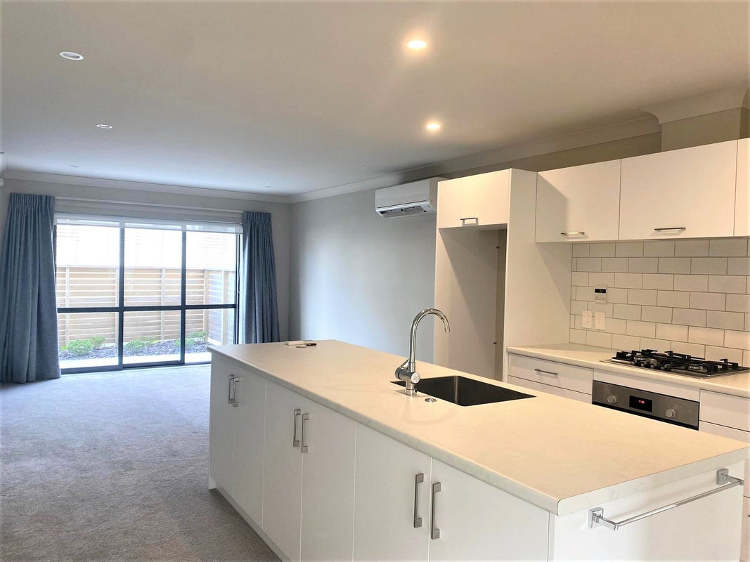 27 Brindle Way, Newlands, Wellington - Carousel 2