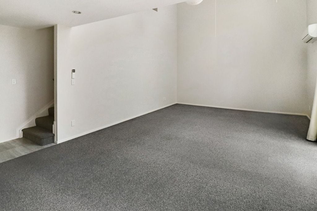 8 Windfola Parkway, Takanini, Auckland - Carousel 2