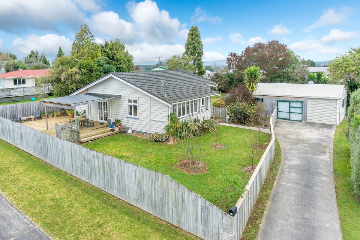 35 Grey Street, Kihikihi, Te Awamutu - Carousel 1