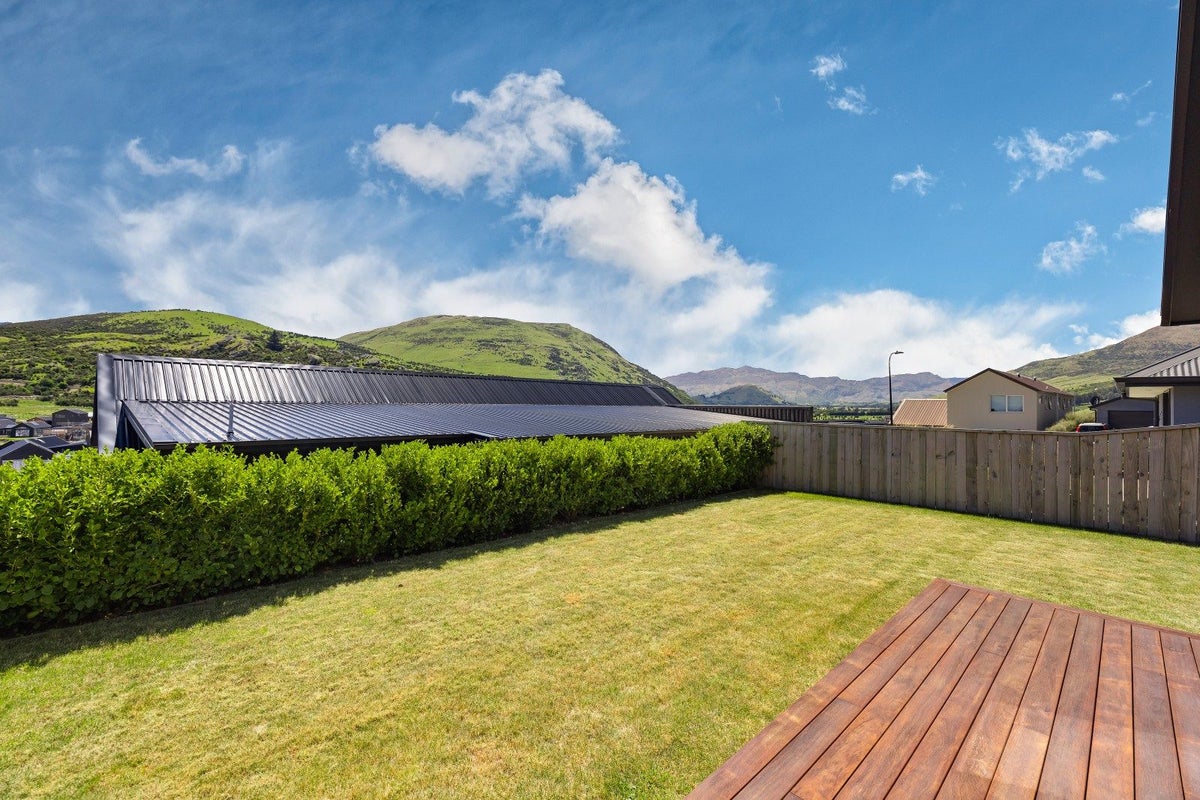 12 Howden drive, Hanley's farm, Queenstown - Carousel 23