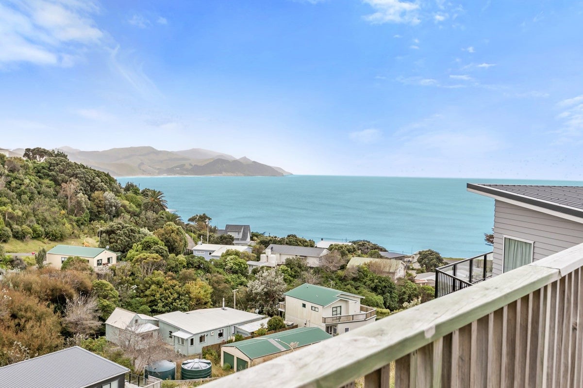 41 Balfour crescent, Castlepoint, MASTERTON - Carousel 2