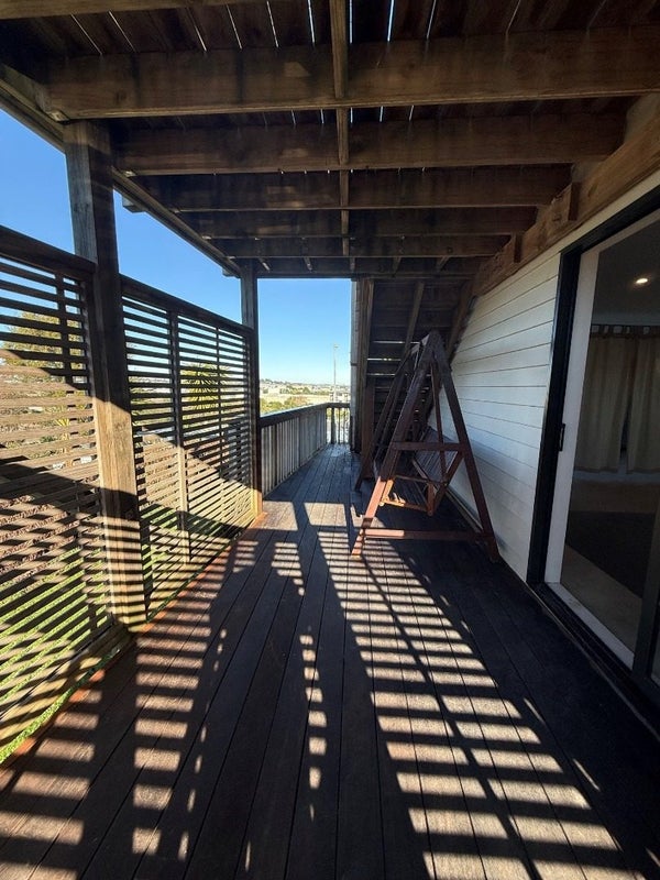 28 Baulcomb Parade, Windsor Park, Auckland - Carousel 17