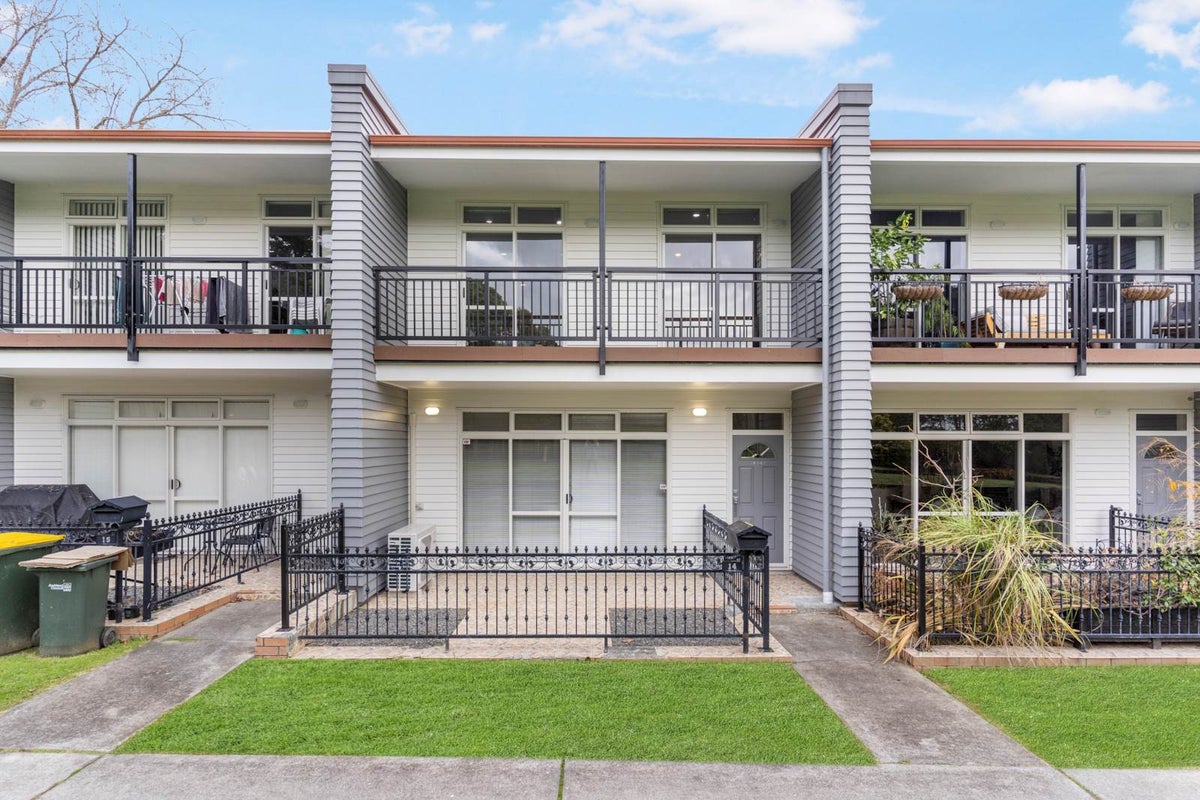 14/44 Carlos Drive, Flat Bush, Auckland - Carousel 1